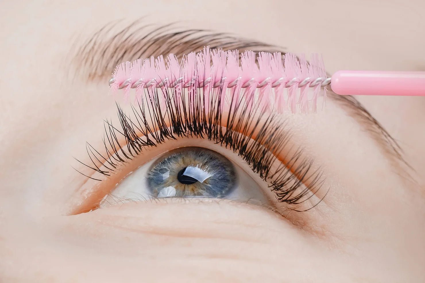 Care Tips for Your Eyelash Extensions - BOBOLASH