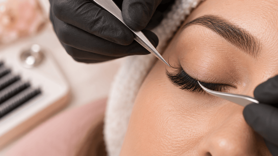 How to Remove Outgrown Lash Extensions During a Fill - BOBOLASH